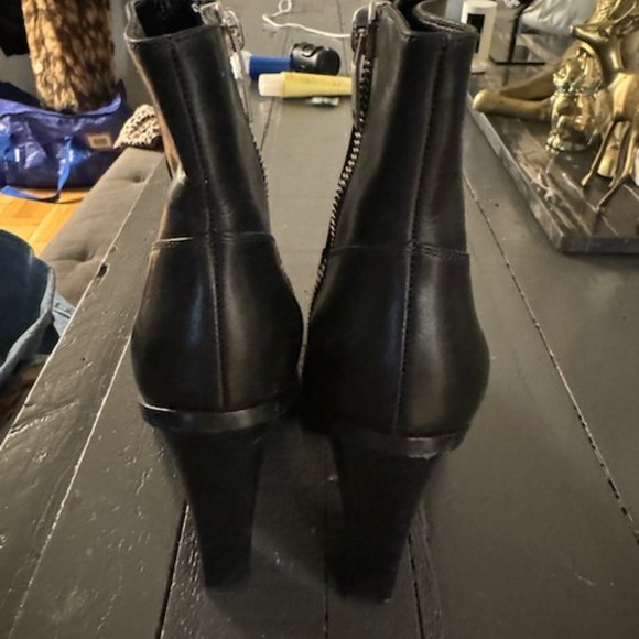 Saint Laurent YSL Black Bootie Boot 39 / 8 Great Condition - Picture 11 of 16